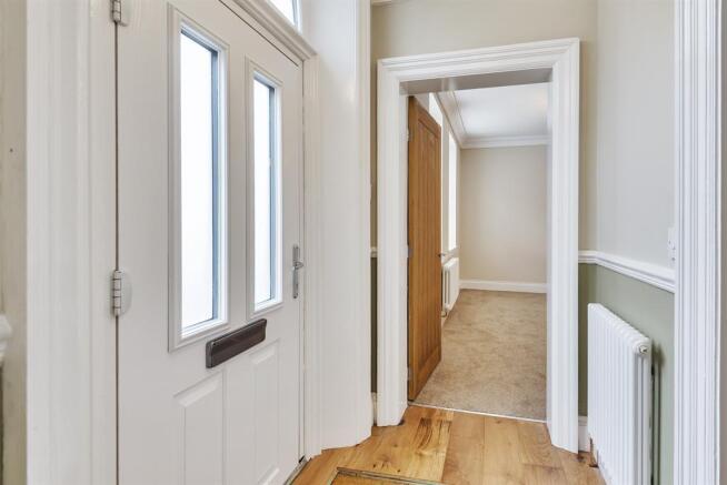 1 bed Apartment to rent Image 8