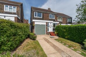 3, Estridge Close, Bursledon SO31 8FN
