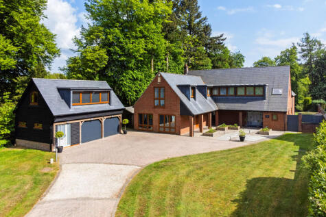 Wellhouse Road, Beech, GU34