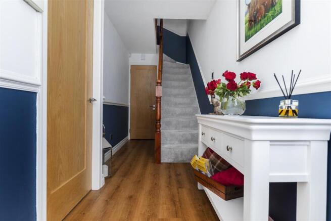 3 bed Town House for sale Image 5
