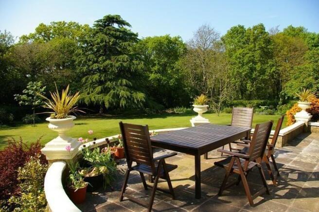 BEAUTIFUL GARDENS