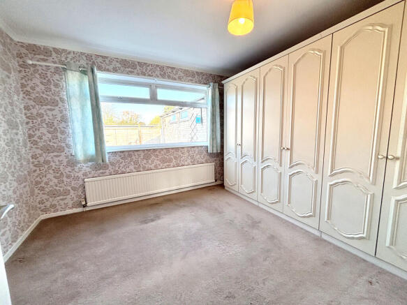 2 bed Detached Bungalow for sale Image 6