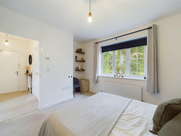 Bedroom and Stora...