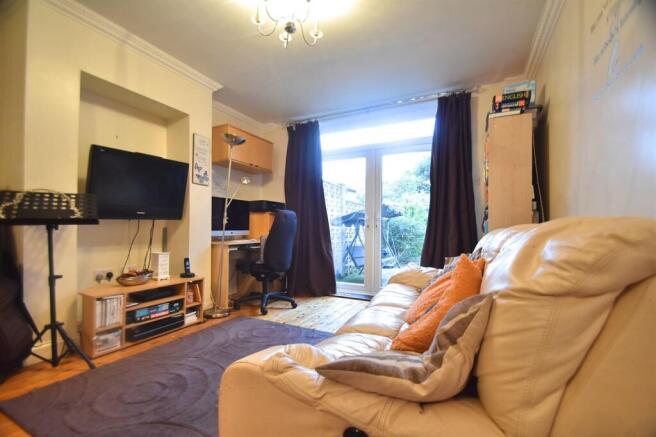 Cranmere Drive, Sale, M33 photo 4
