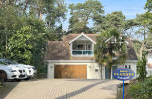 26, Pinewood Road, Ringwood BH24 2PA