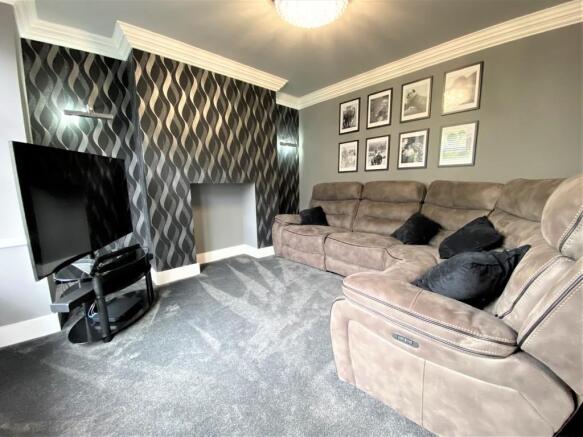 Snug Lounge