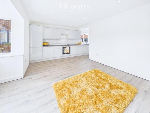 1 bed Semi-Detached Bungalow for sale Image 5