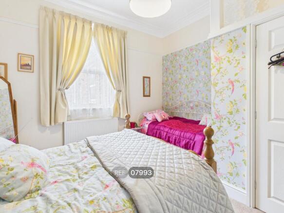 2 bed Terraced to rent Image 12