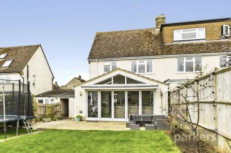 Saxon Way, Witney, Oxfordshire, OX28