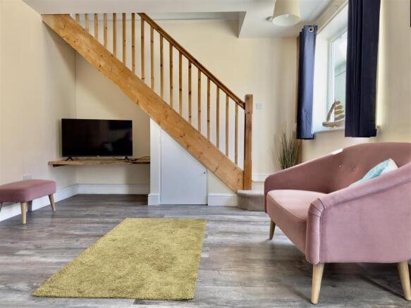 LIVING ROOM.jpeg