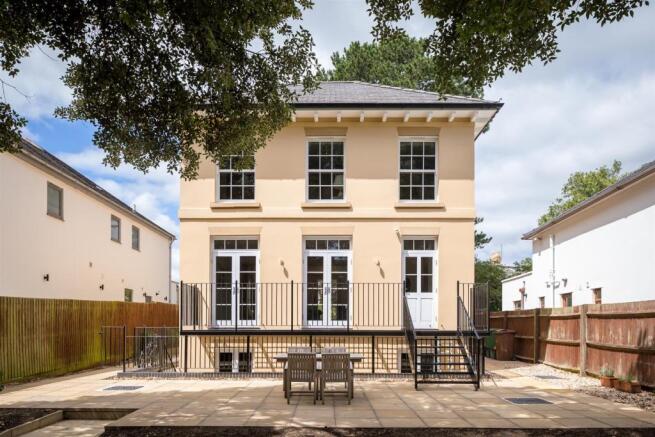 26 - Mitford Lodge - GL50 2T - Web.jpg