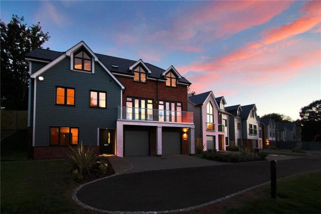 Plot 9 Dusk Shot