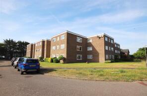 12, Needles Court, Rookcliff Way, Lymington SO41 0WA
