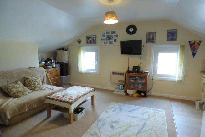 Open Plan Living Room / Kitchen