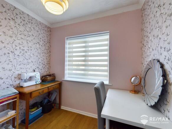 Bedroom 4.jpg