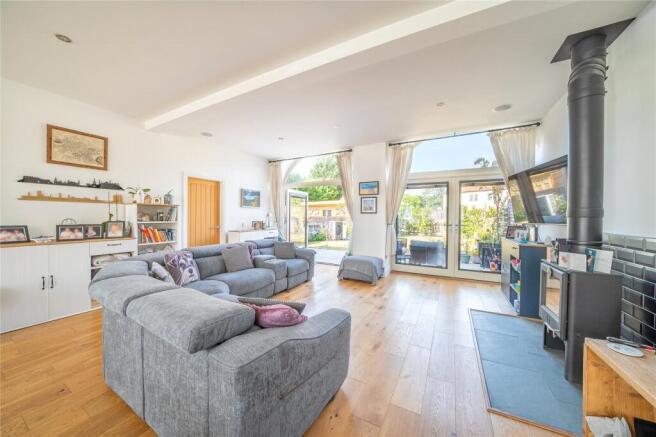 4 bed Terraced for sale Image 4
