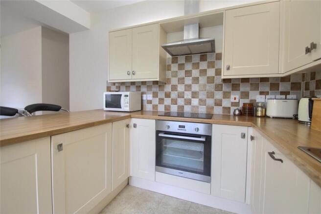 2 bed Flat for sale Image 5