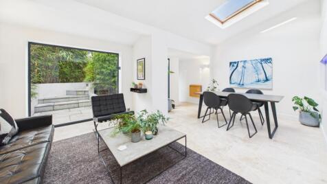 Kingsway, Ilkeston, Derbyshire, DE7 4DG