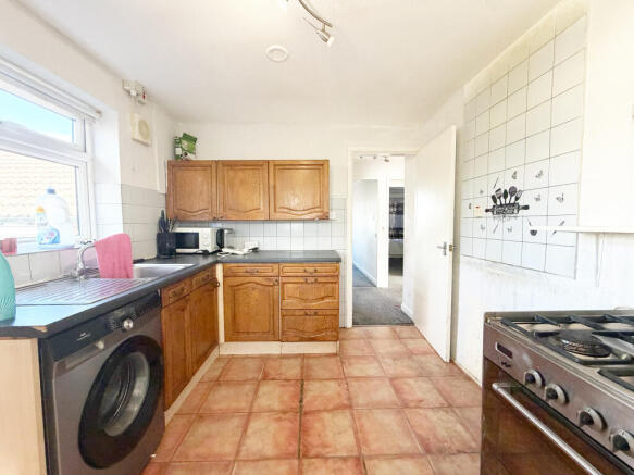 3 bed Bungalow to rent Image 4