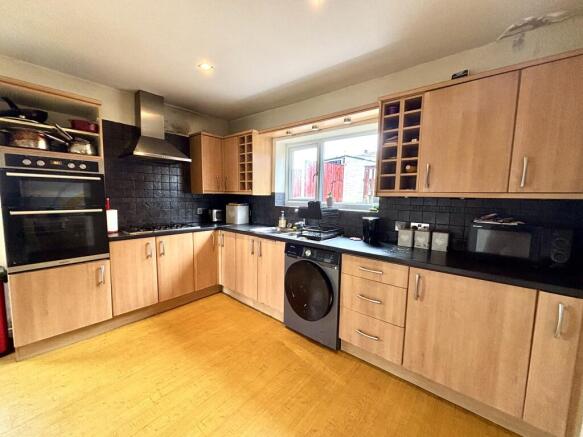 4 bed End of Terrace for sale Image 6