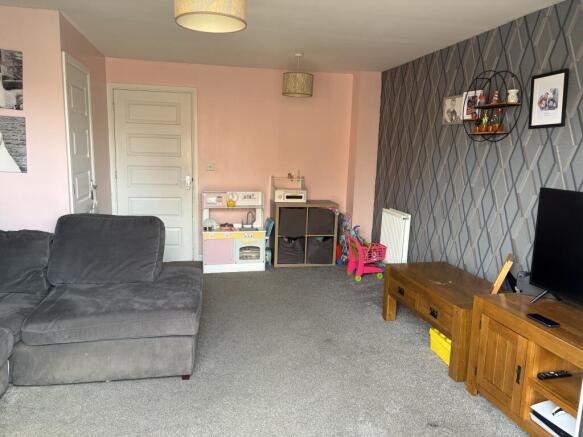 2 bed Semi-Detached for sale Image 4