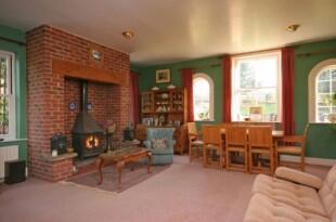 drawing room