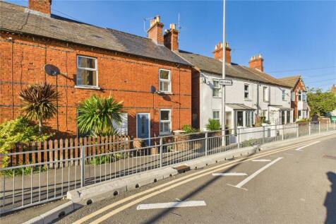 Kings Road, Newbury, Berkshire, RG14