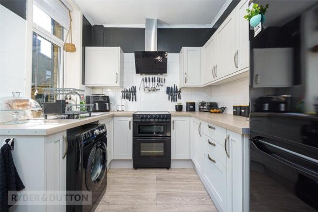 3 bed Terraced for sale Image 5