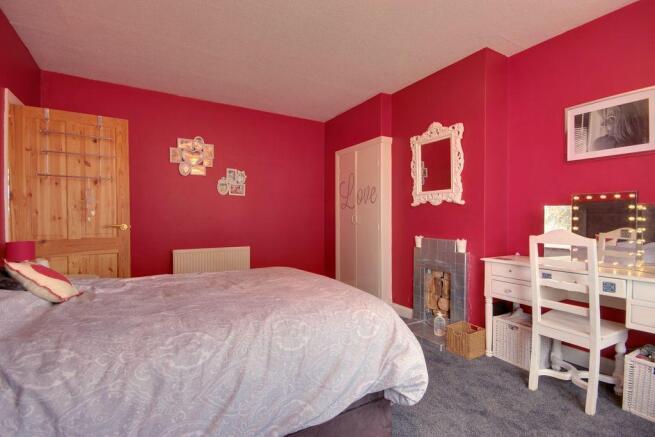 Bedroom 1 (Double)