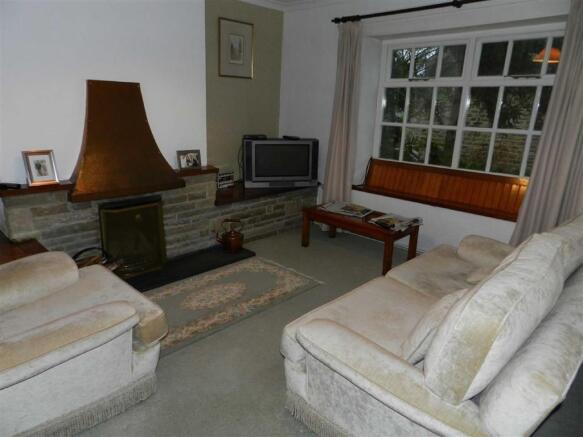 SITTING ROOM