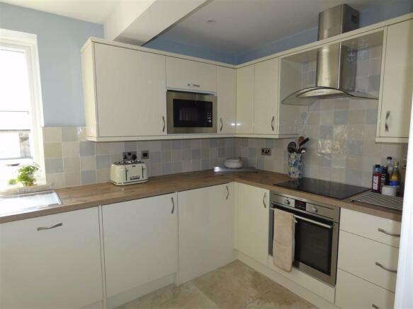Kitchen: