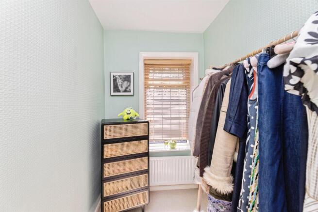3 bed Semi-Detached for sale Image 10