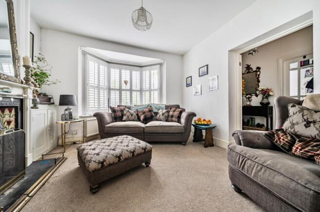 1294008-7-682b367...