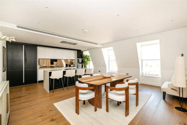 Kitchen / Dining