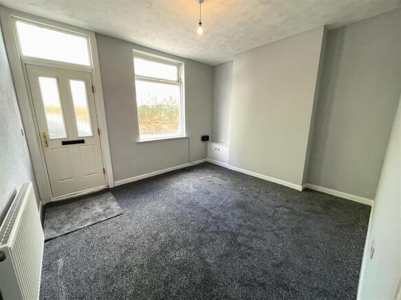 2 bed Terraced for sale Image 5