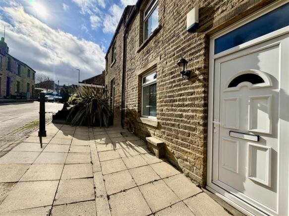 2 bed Terraced for sale Image 6