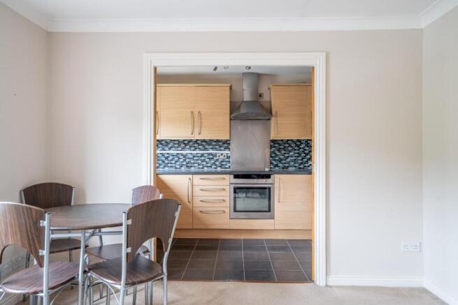 2 bed Apartment for sale Image 5