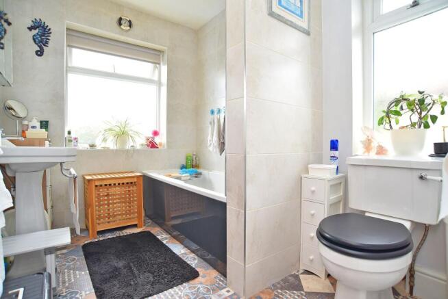 3 bed Semi-Detached for sale Image 11