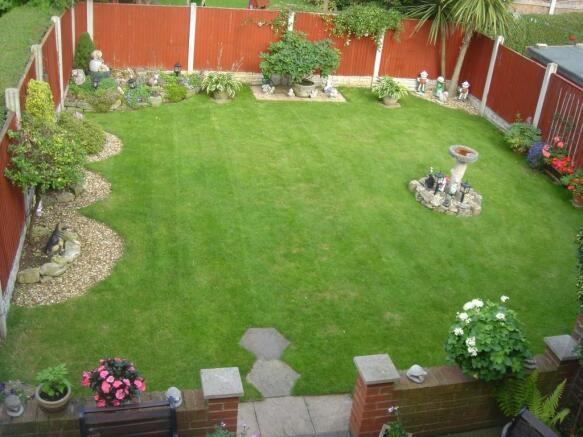 Photo 10