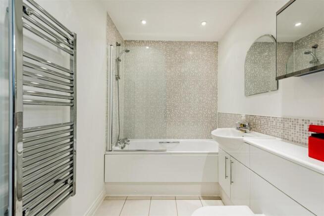 Bathroom.jpg