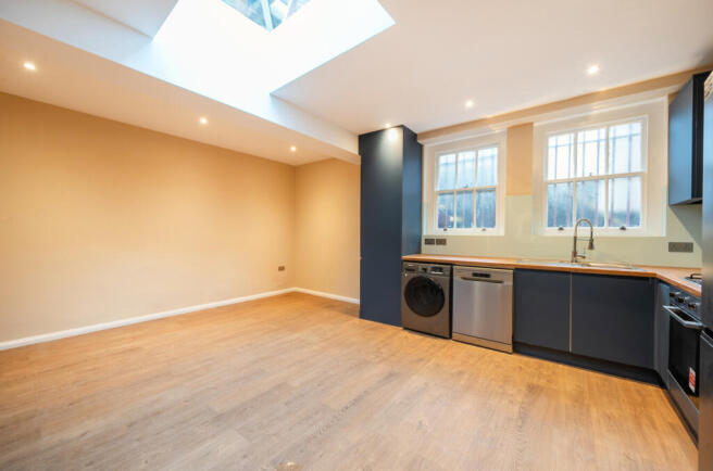 1404106-3-6970bab...