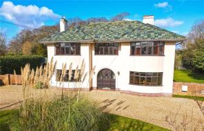 16, Chestnut Avenue, New Milton BH25 7BH