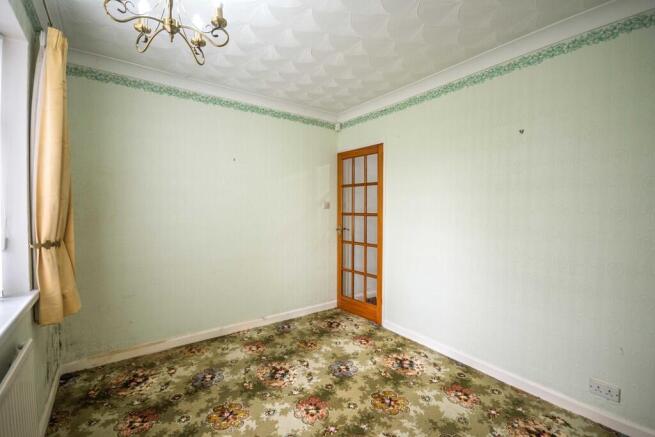 2 bed Semi-Detached Bungalow for sale Image 7