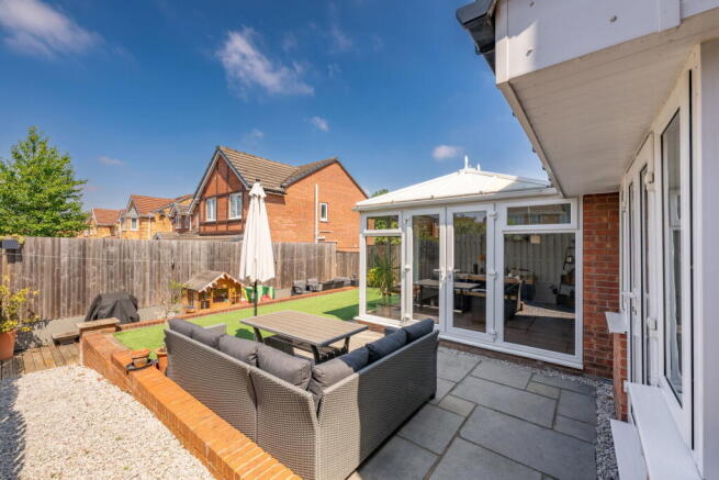 4 bed Detached for sale Image 8
