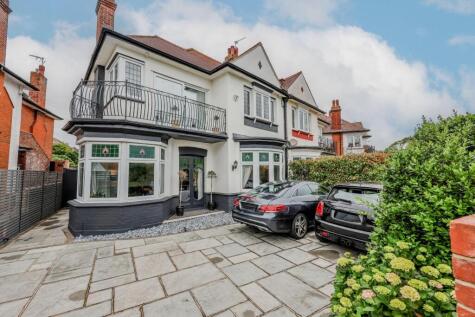 Leigh Road, Leigh-On-Sea
