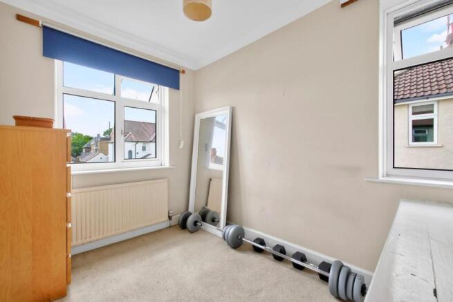 3 bed Semi-Detached to rent Image 10
