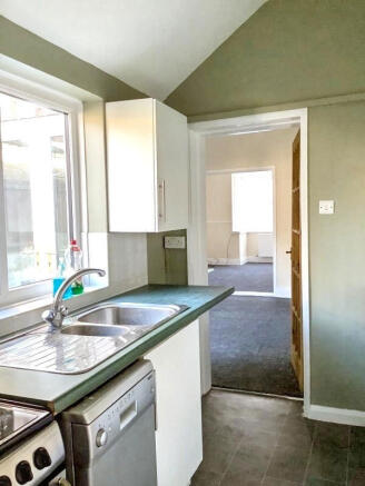 4 bed Terraced for sale Image 7