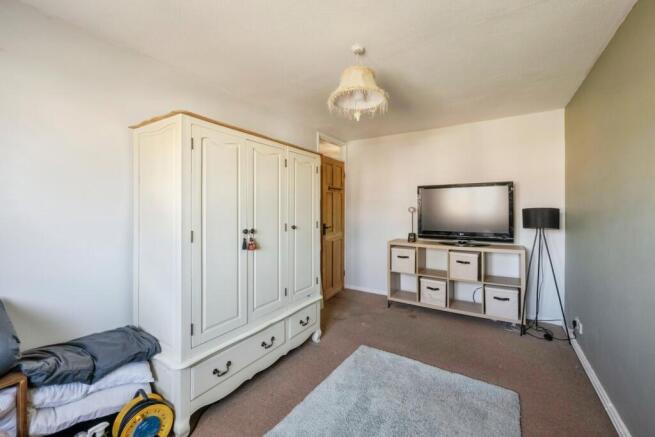 4 bed Detached for sale Image 10