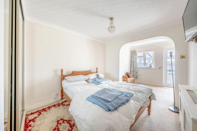 2 bed Semi-Detached Bungalow for sale Image 9