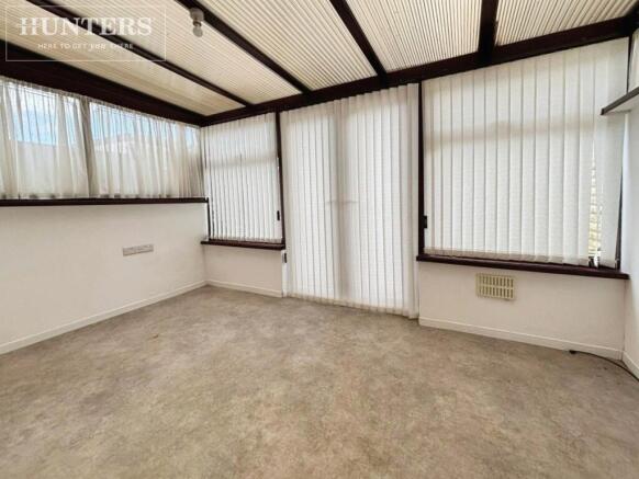 3 bed Terraced to rent Image 6
